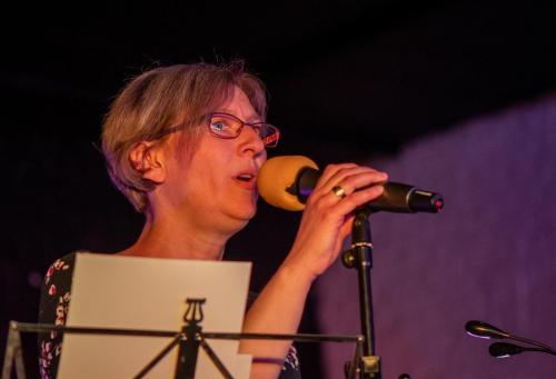 Toonmoment en karaoke avond 2019.