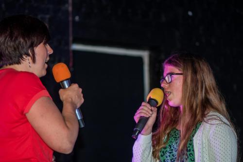 Toonmoment en karaoke avond 2019.