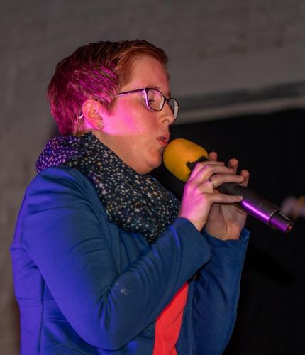 Toonmoment en karaoke avond 2019.