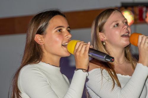 Toonmoment en karaoke avond 2019.